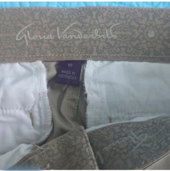 Khaki Shorts Tan Size 10 Gloria Vanderbilt Walmart Spring Summer - Picture 4 of 7